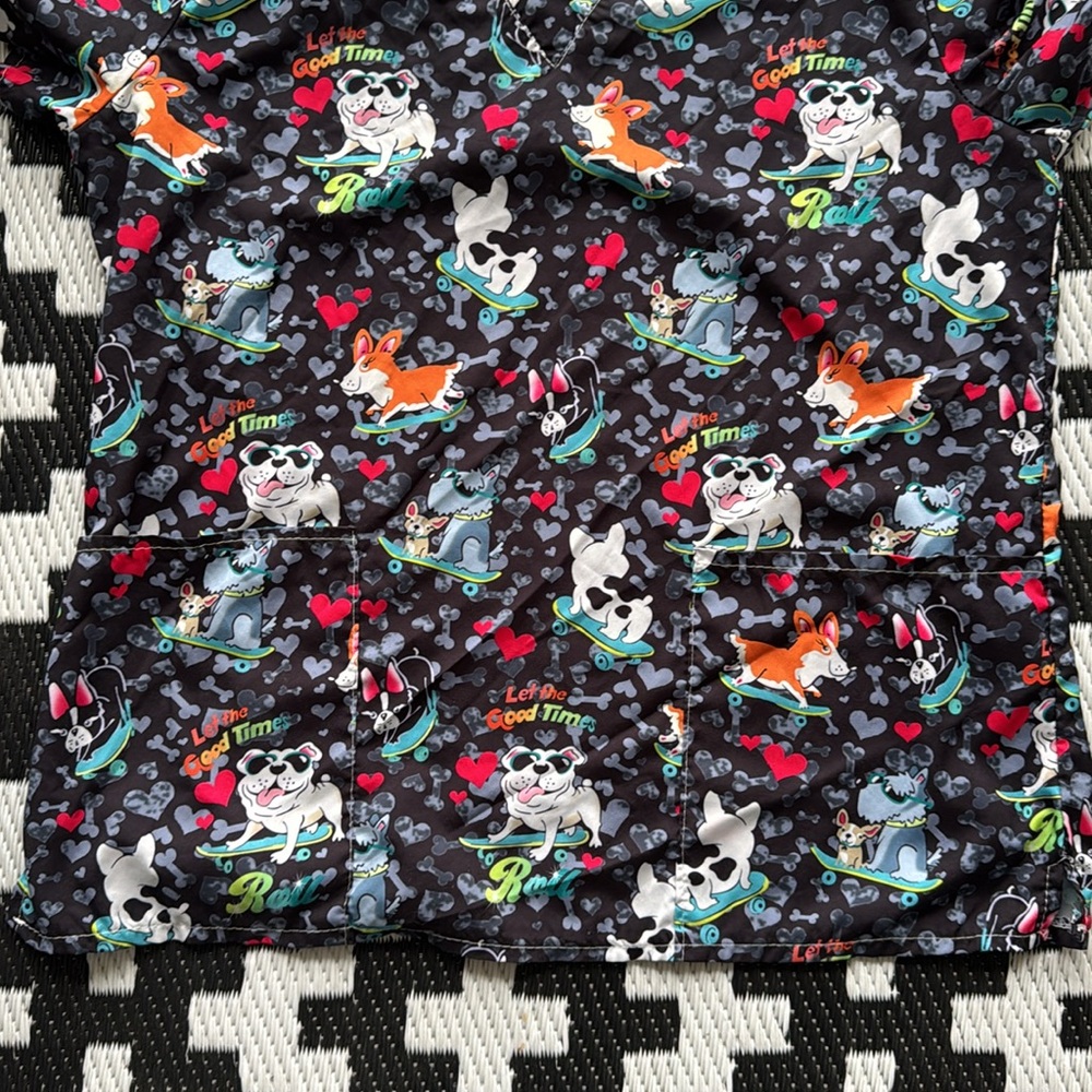 DICKIES Patterned Scrub Top - M - Picture 4 of 8